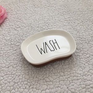 🦄 Rae Dunn WASH Soap Dish
